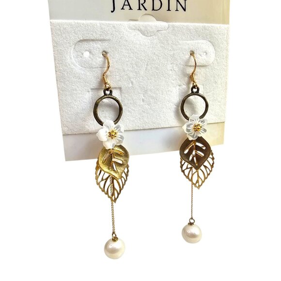 Jardin Jewelry Flower & Leaf Drop Earrings With Pearl Accents - Picture 4 of 6